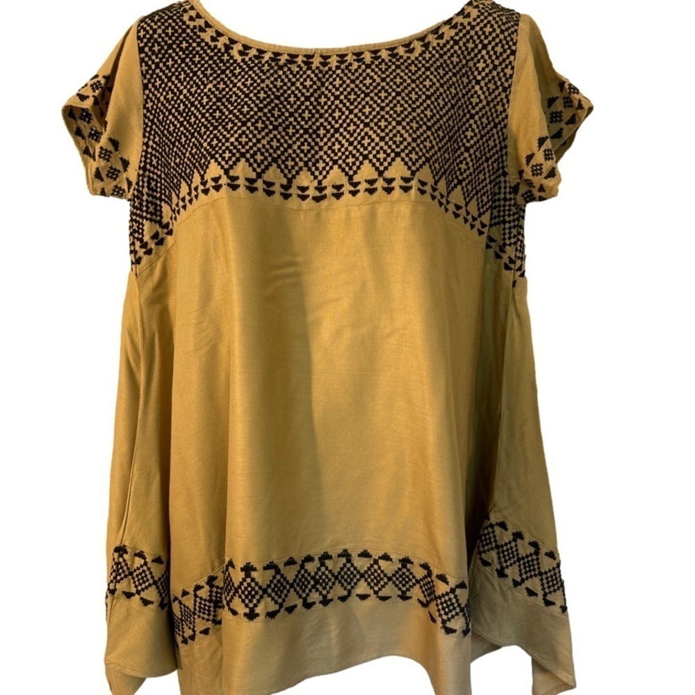 Judith March Black & Khaki embroidered tunic top